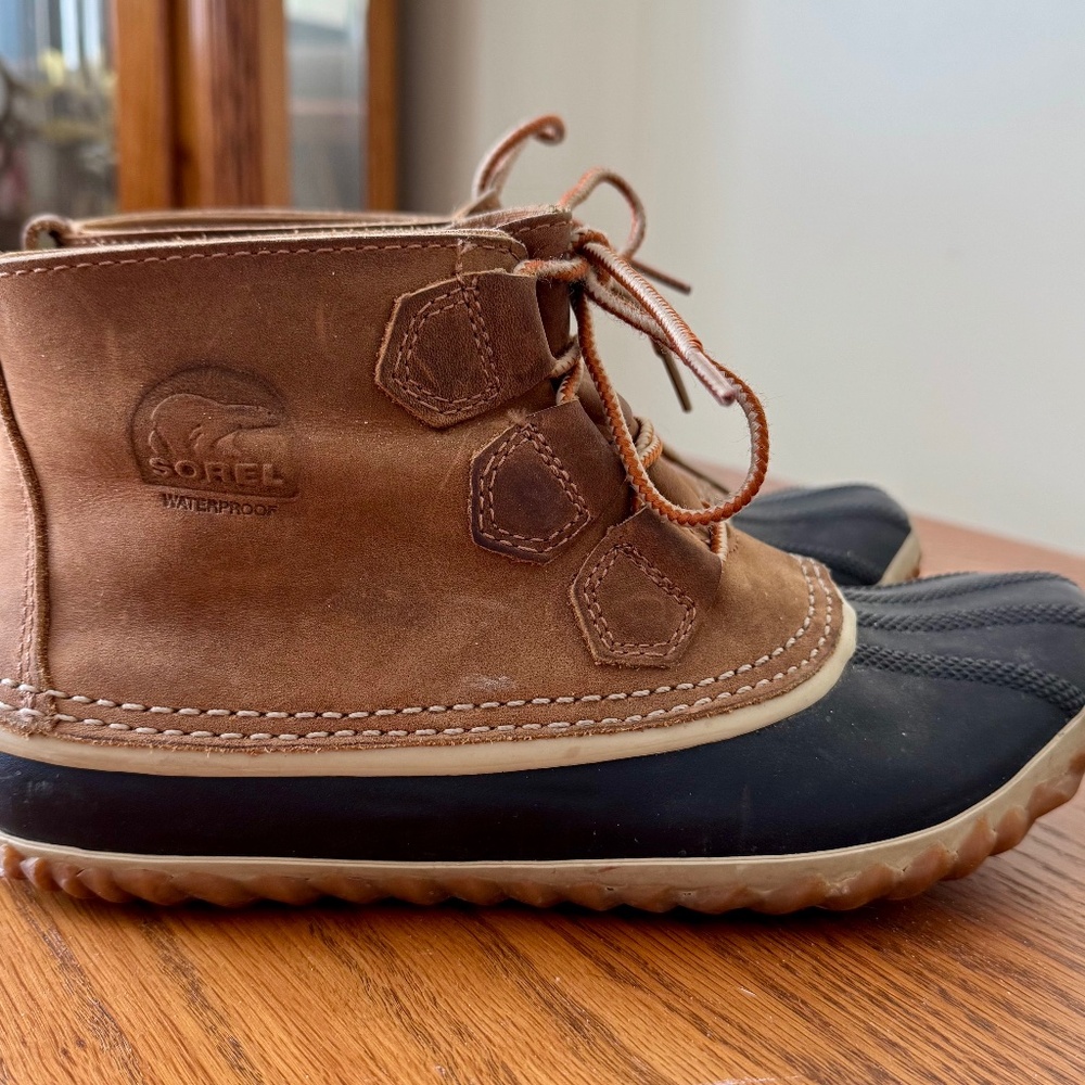Sorel Out N About Boots 8